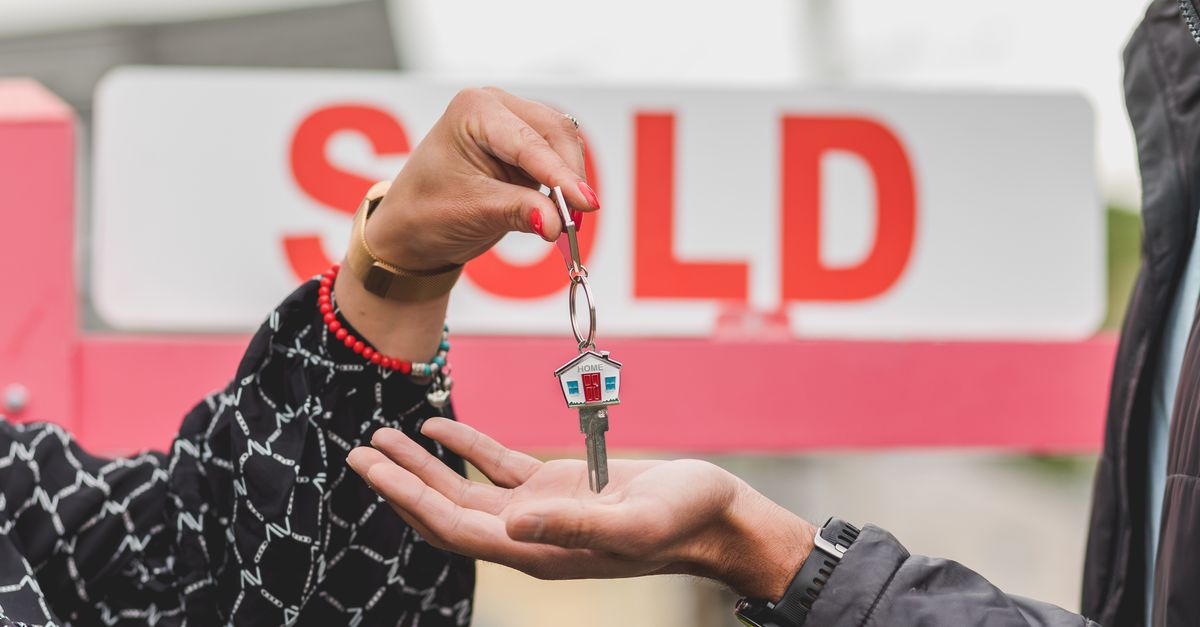 Just Moved to Washingtonville? A New-Homeowner Rekey Checklist — Bolt Locksmiths